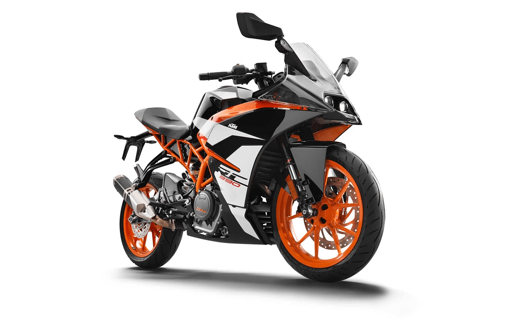 2017 KTM RC 390 Review: Front Right Side View