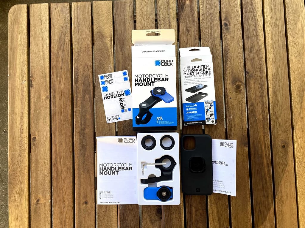 Quad Lock review kit: handlebar mount and iPhone 11 Pro unboxing